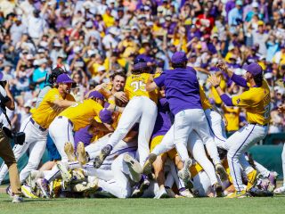 LSU celebrates its 2025 national championship. (Photo by Eddie Kelly/ProLook Photos)